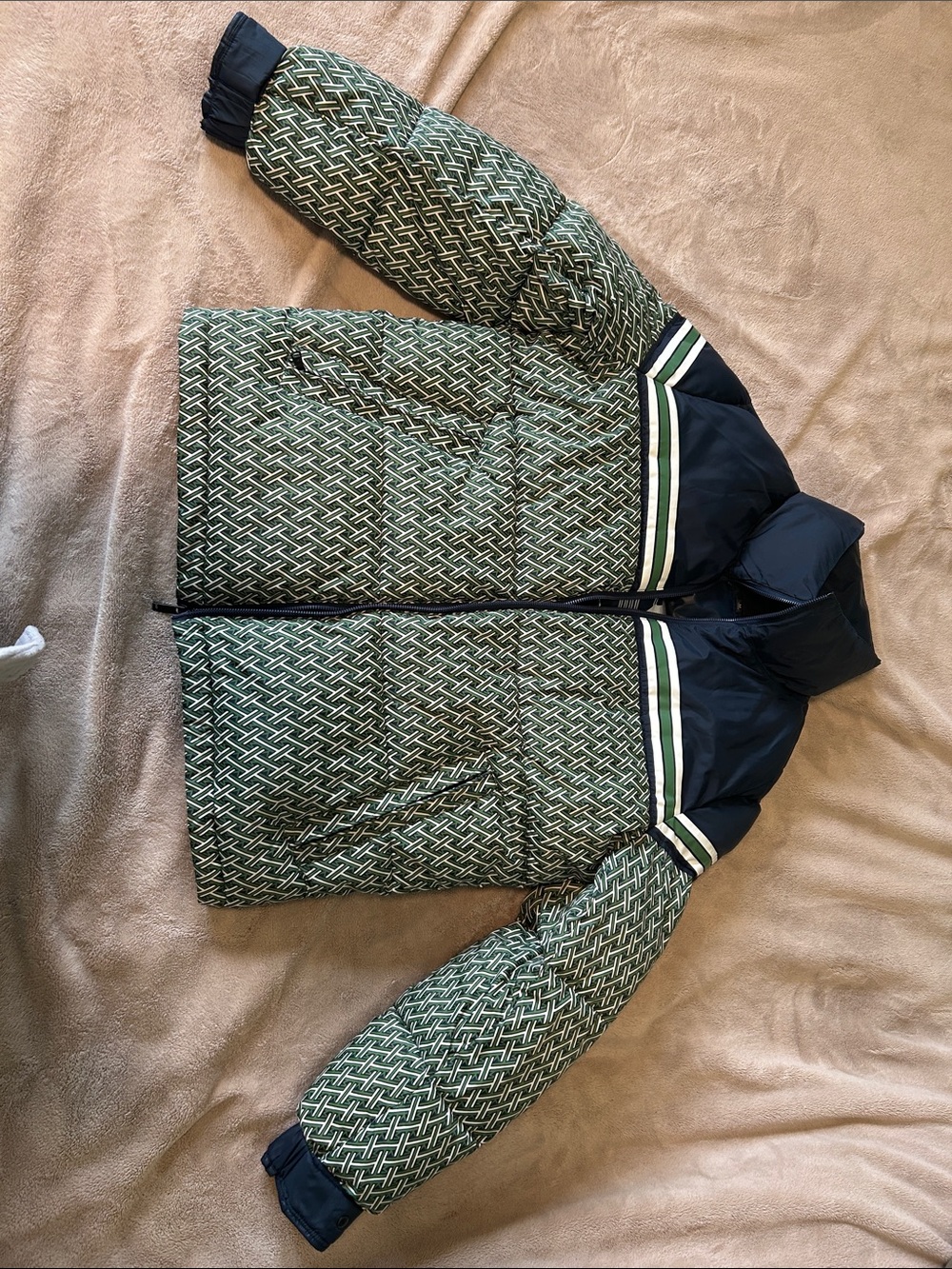 Michael Kors Puffer Jacket Olive Green Geometric Print Navy Size M NWT